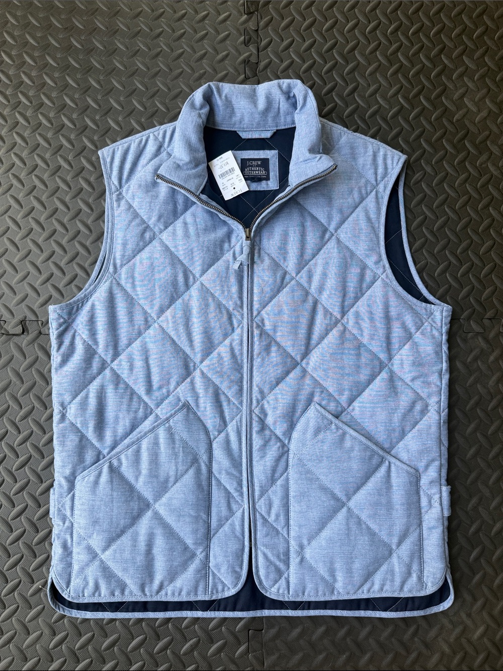 J.CREW Men’s quilted Vest size M